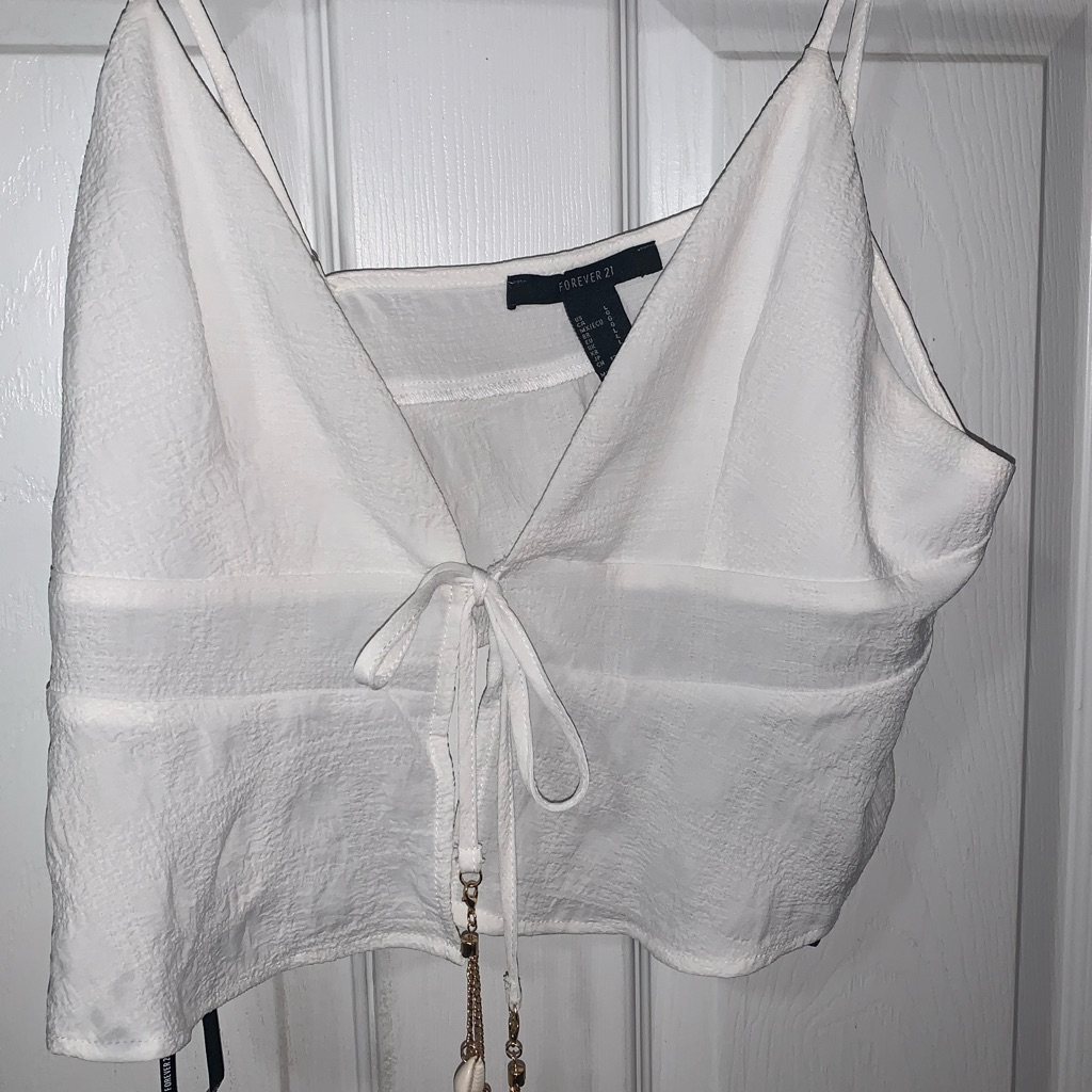 White Tie Front Top With Seashells